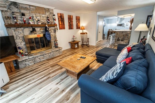 9A1 Mountain Villas Dr, Seven Springs Resort, PA 15622