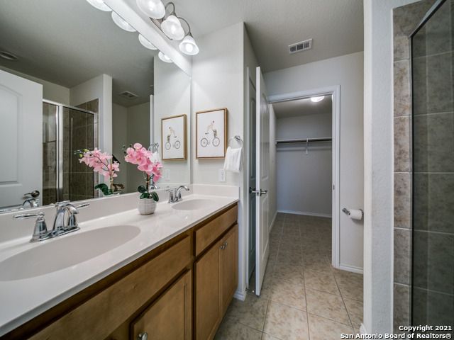 3359 BLOSSOM ROW, San Antonio, TX 78253