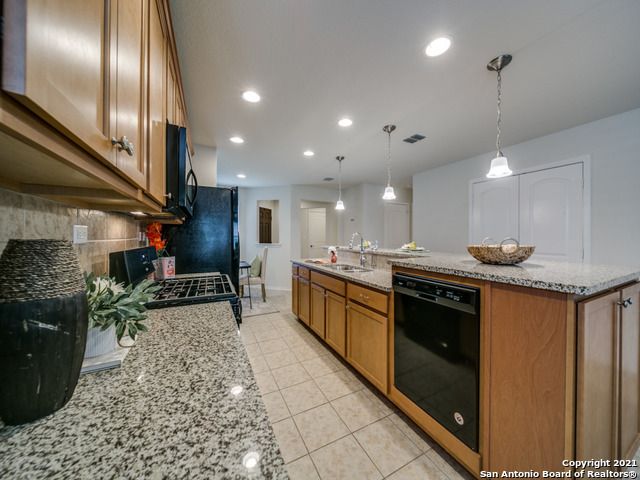 3359 BLOSSOM ROW, San Antonio, TX 78253