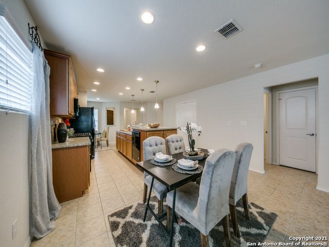 3359 BLOSSOM ROW, San Antonio, TX 78253