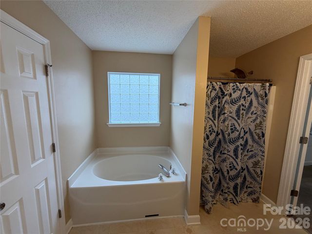 9233 Simonton Drive, Charlotte, NC 28269