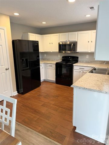 9233 Simonton Drive, Charlotte, NC 28269