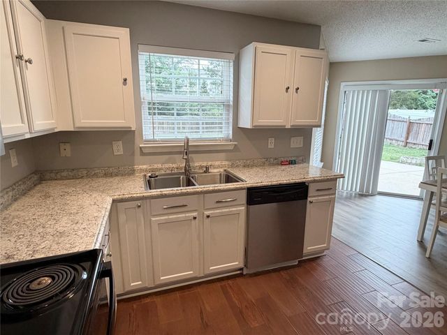 9233 Simonton Drive, Charlotte, NC 28269