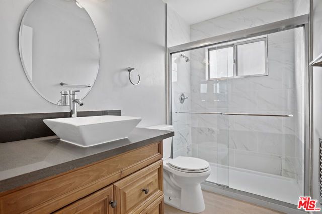 11743 Mayfield 3, Los Angeles, CA 90049
