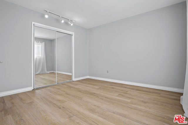 11743 Mayfield 3, Los Angeles, CA 90049