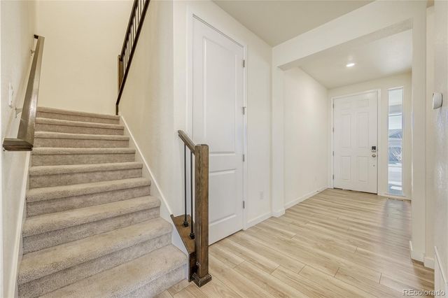 1060 S De Gaulle Court, Aurora, CO 80018