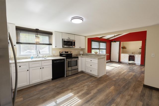 426 Goffstown Road, Manchester, NH 03102