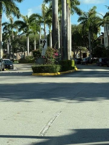 8960 W Flagler St 1, Miami, FL 33174