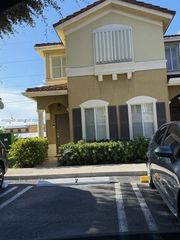 8960 W Flagler St 1, Miami, FL 33174