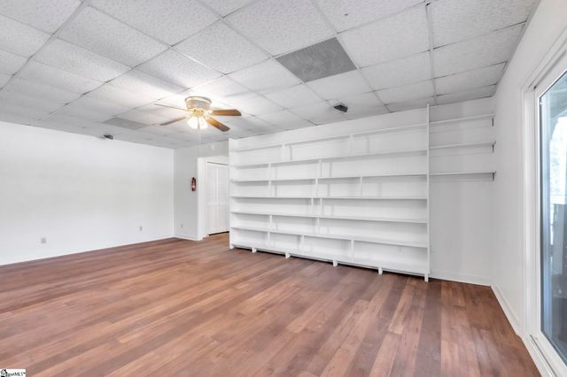 402 Shady Point, Inman, SC 29349