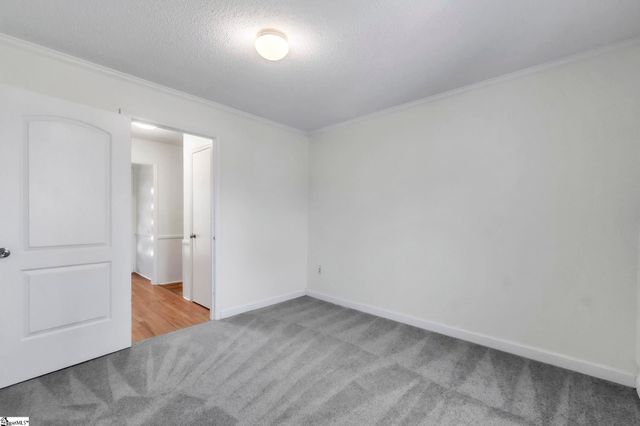 402 Shady Point, Inman, SC 29349