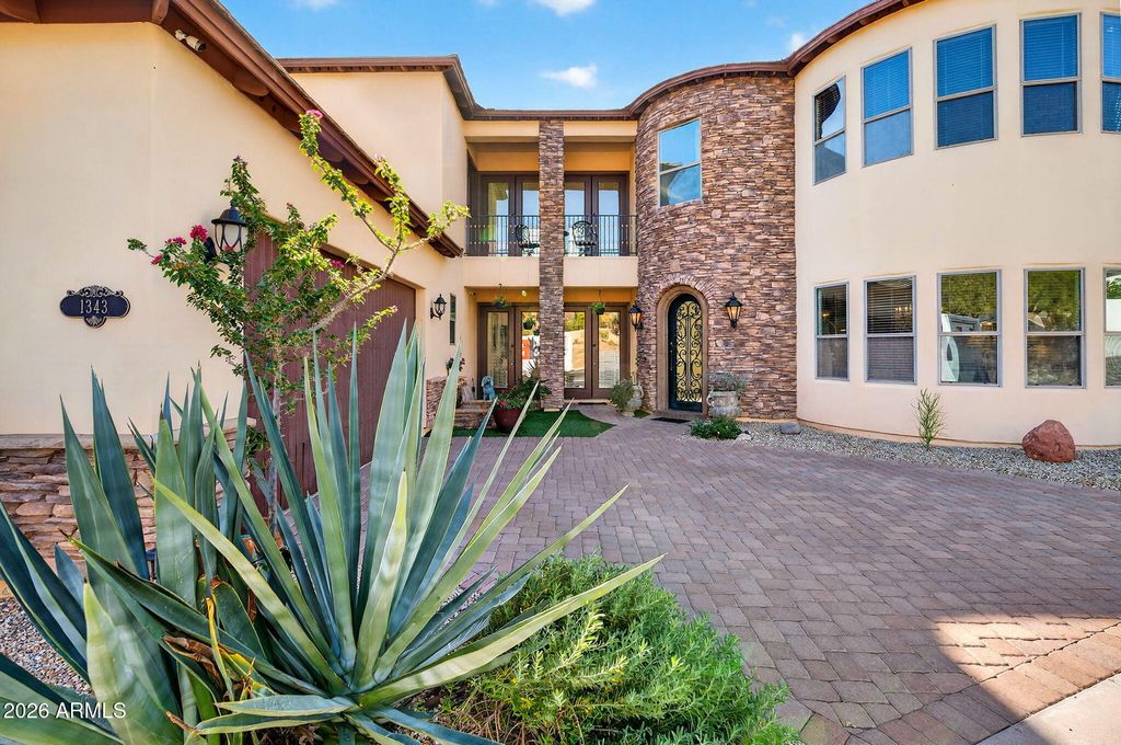 1343 E LUPINE Avenue, Phoenix, AZ 85020