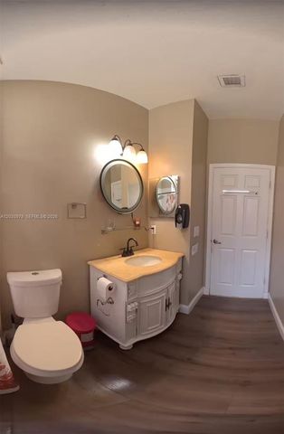 2327 NE 37th Ter, Homestead, FL 33033