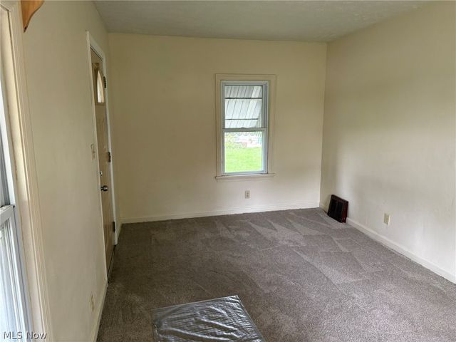 4031 Elyria Avenue, Lorain, OH 44055