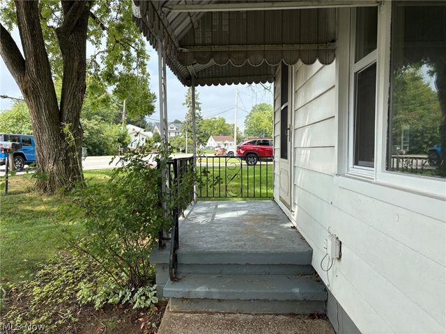4031 Elyria Avenue, Lorain, OH 44055