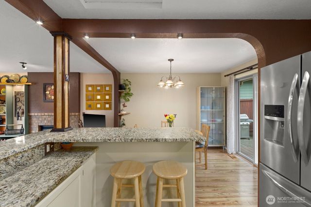 904 214th Place SW, Lynnwood, WA 98036