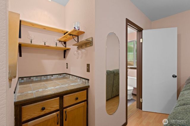 904 214th Place SW, Lynnwood, WA 98036