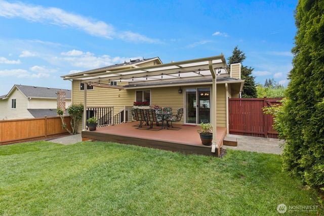 904 214th Place SW, Lynnwood, WA 98036