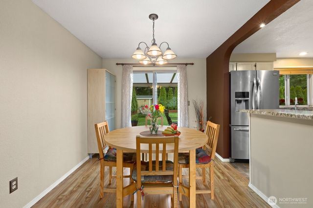 904 214th Place SW, Lynnwood, WA 98036