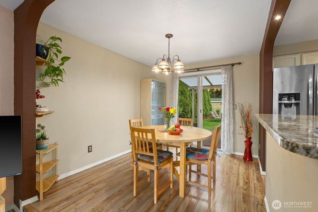 904 214th Place SW, Lynnwood, WA 98036