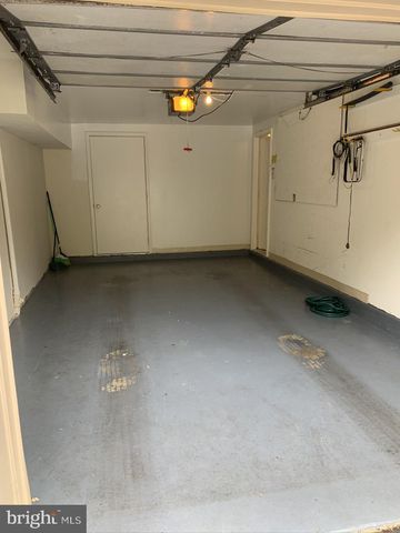 4 RIVER WAY, Wilmington, DE 19809