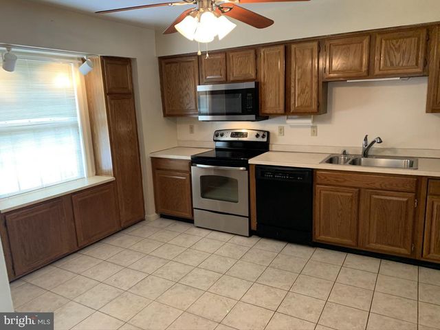 4 RIVER WAY, Wilmington, DE 19809