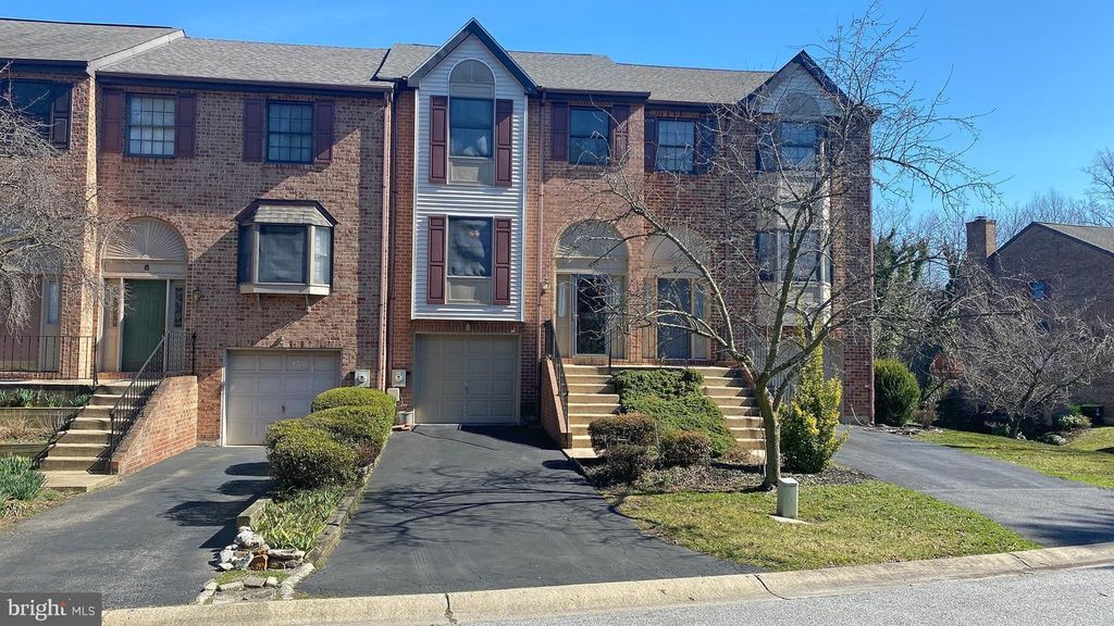 4 RIVER WAY, Wilmington, DE 19809