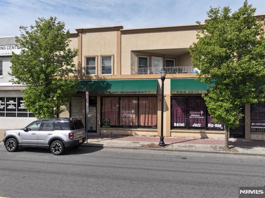 683 Main, Hackensack, NJ 07601
