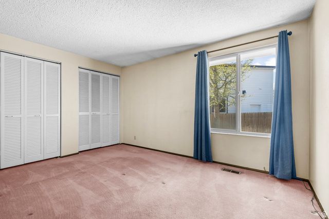 6471 S BLUEMONT DR, Taylorsville, UT 84123