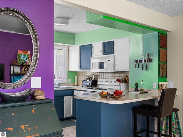 246 Peninsula Hills, Traverse City, MI 49686