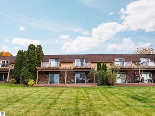 246 Peninsula Hills, Traverse City, MI 49686