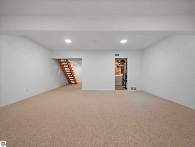 246 Peninsula Hills, Traverse City, MI 49686