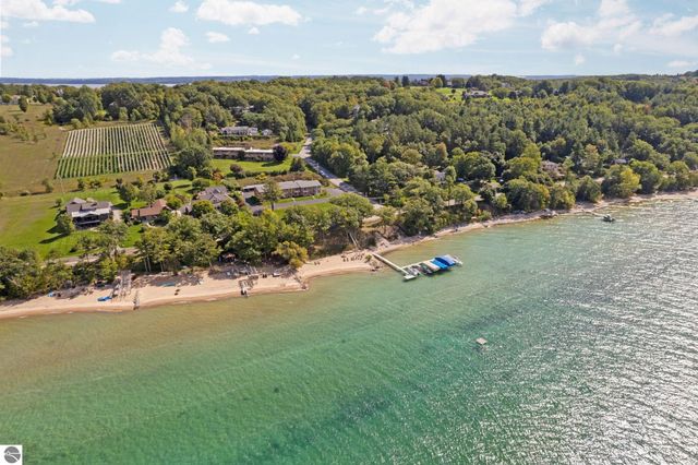 246 Peninsula Hills, Traverse City, MI 49686