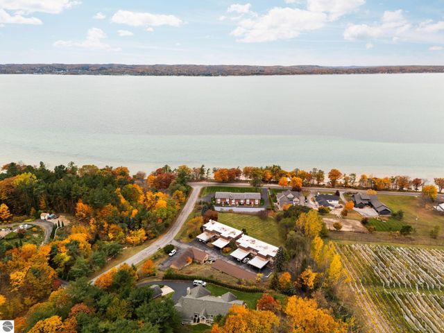 246 Peninsula Hills, Traverse City, MI 49686