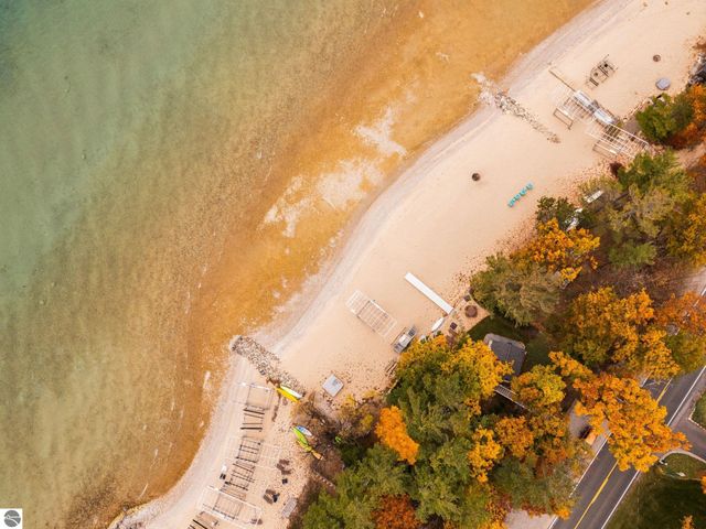 246 Peninsula Hills, Traverse City, MI 49686