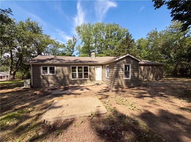 1825 Bren Mar Road, Lee's Summit, MO 64086