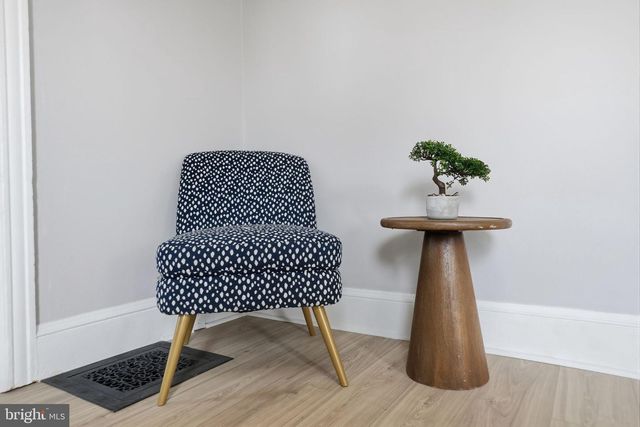 337 E 2ND ST, Moorestown, NJ 08057