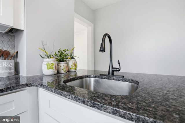 337 E 2ND ST, Moorestown, NJ 08057