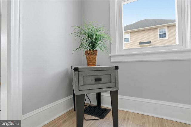 337 E 2ND ST, Moorestown, NJ 08057