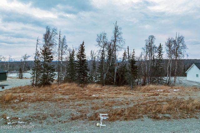 2576 W Longview Circle, Wasilla, AK 99623