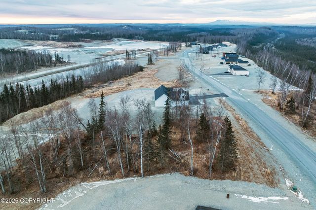 2576 W Longview Circle, Wasilla, AK 99623