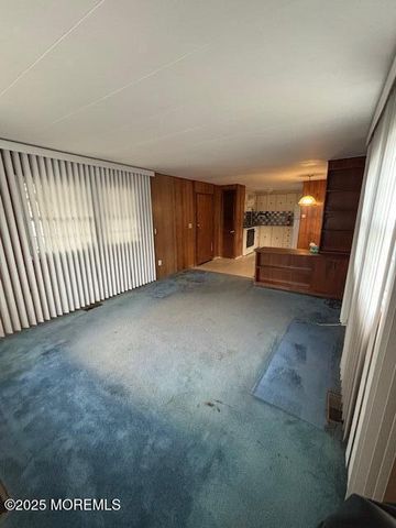 53 Bayshore Mobile Mnr, Hazlet, NJ 07730