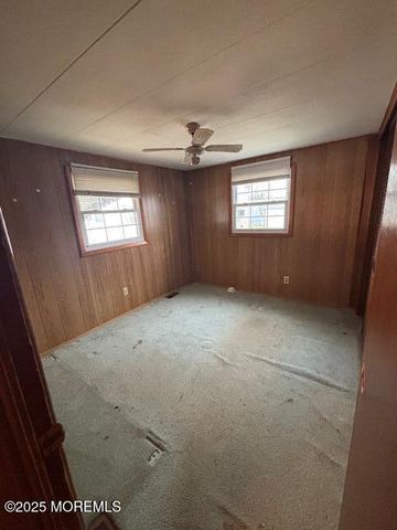 53 Bayshore Mobile Mnr, Hazlet, NJ 07730