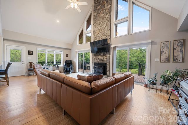 6029 Mulberry Church Road, Lenoir, NC 28645