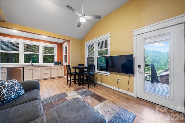 6029 Mulberry Church Road, Lenoir, NC 28645