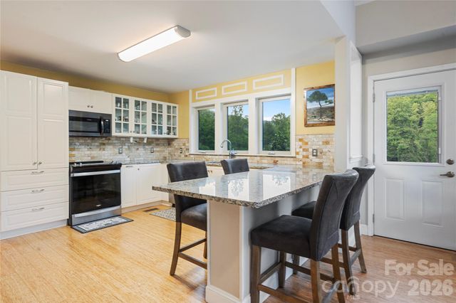 6029 Mulberry Church Road, Lenoir, NC 28645