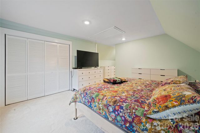6029 Mulberry Church Road, Lenoir, NC 28645