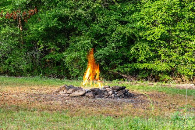 6029 Mulberry Church Road, Lenoir, NC 28645
