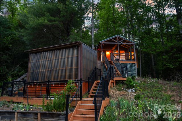 6029 Mulberry Church Road, Lenoir, NC 28645