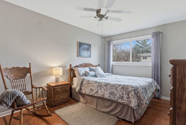 1265 Windsor Drive, Wheaton, IL 60189